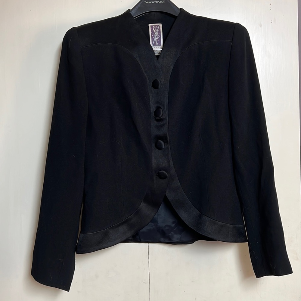 Zelda jacket size 8 Black